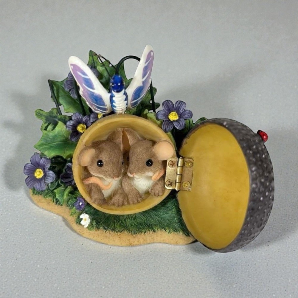 Charming Tails Fitz and‎ Floyd I Feel So Close To You 89/343